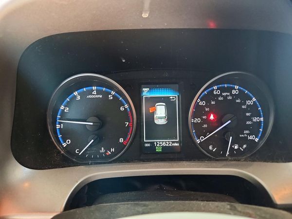 2017 TOYOTA RAV4 XLE