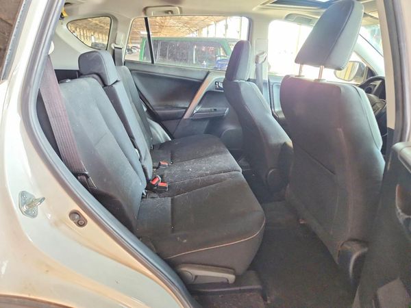 2017 TOYOTA RAV4 XLE