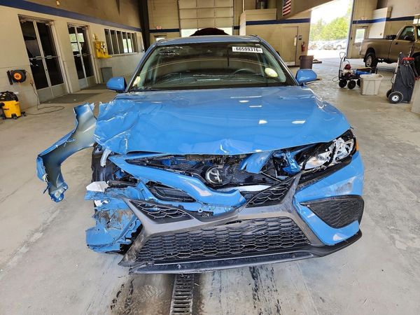 2023 TOYOTA CAMRY