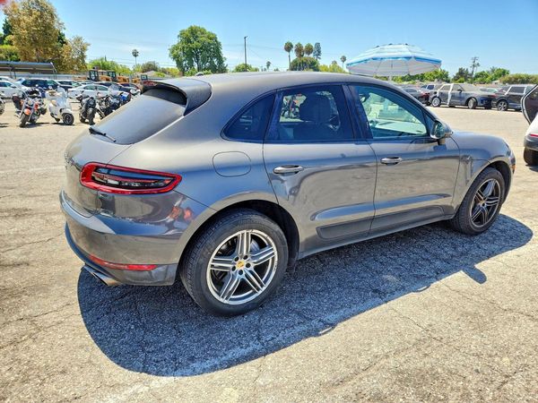 2018 PORSCHE MACAN Macan S