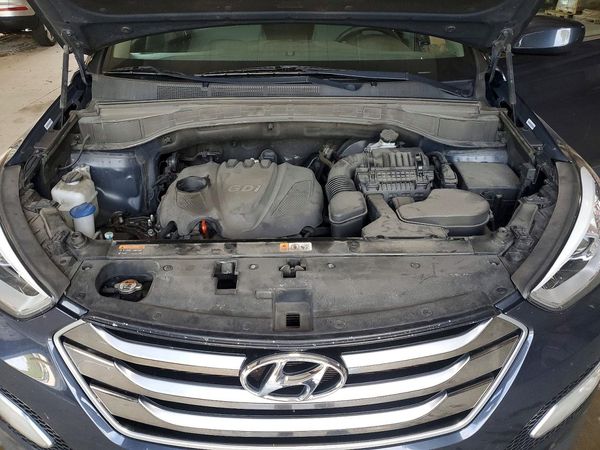 2015 HYUNDAI SANTA FE GLS — Engine bay