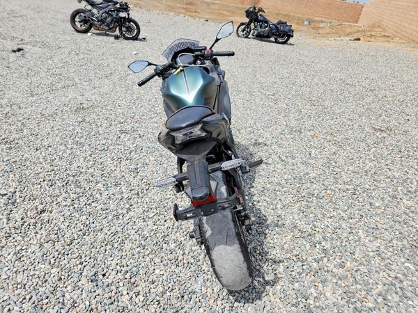 2025 KAWASAKI EX650
