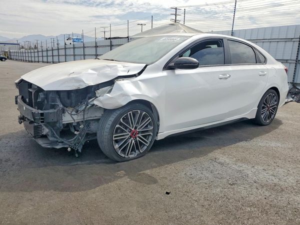 2022 KIA FORTE GT
