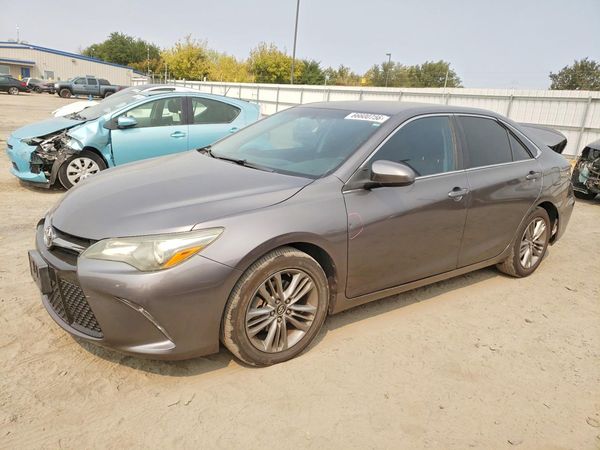 2016 TOYOTA CAMRY