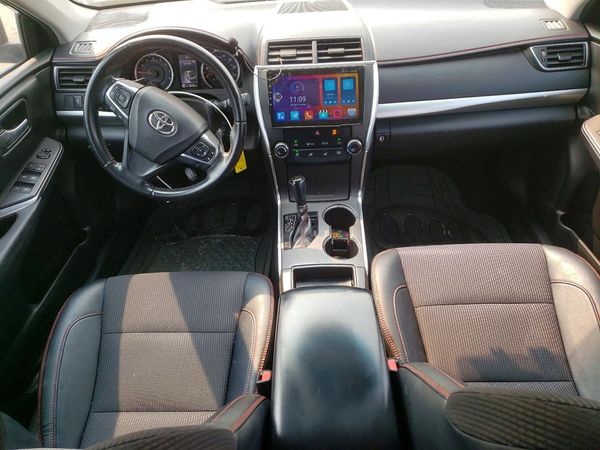 2016 TOYOTA CAMRY