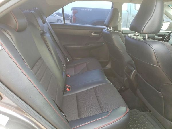2016 TOYOTA CAMRY