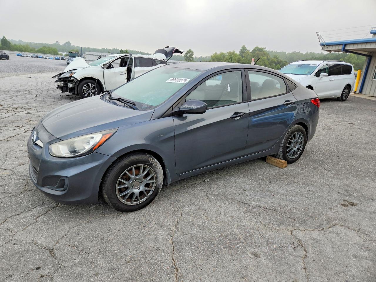 2013 HYUNDAI ACCENT GLS, GS