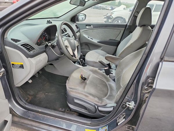 2013 HYUNDAI ACCENT GLS, GS