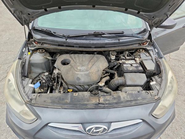 2013 HYUNDAI ACCENT GLS, GS