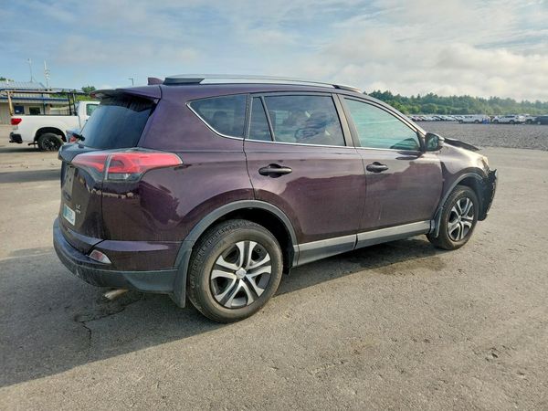 2016 TOYOTA RAV4