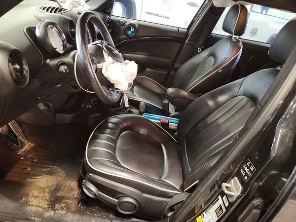 2016 MINI COOPER