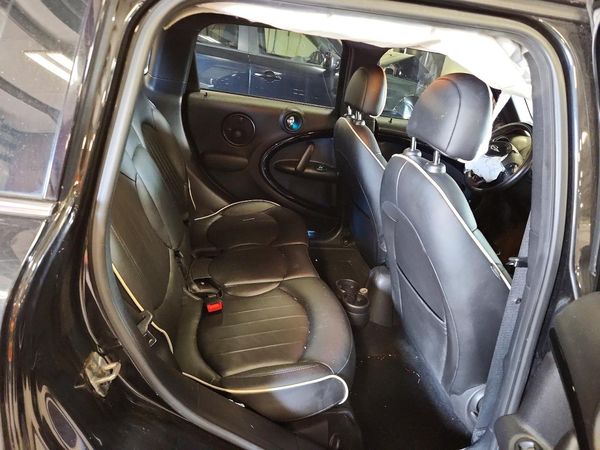 2016 MINI COOPER
