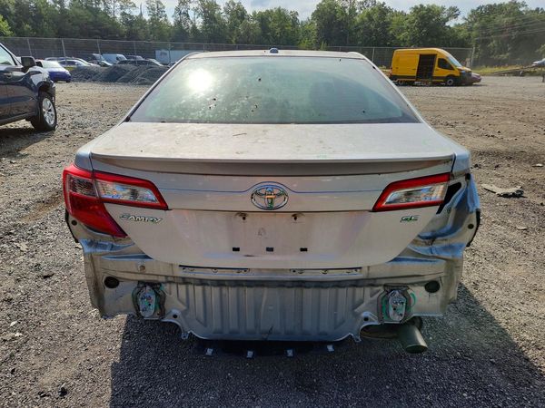 2012 TOYOTA CAMRY