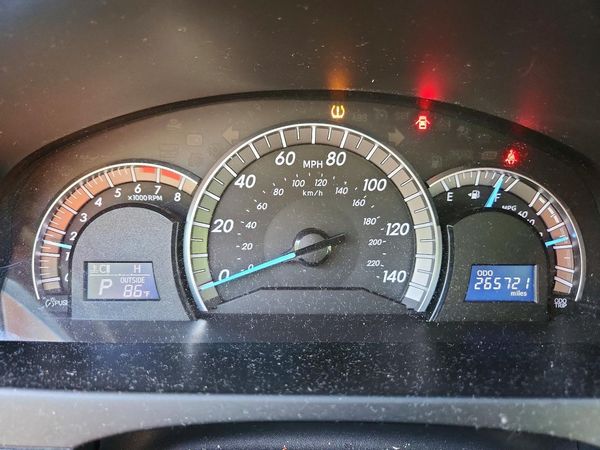 2012 TOYOTA CAMRY