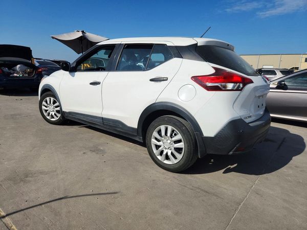 2020 NISSAN KICKS