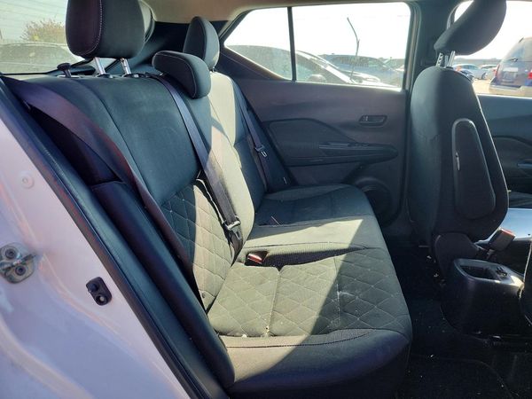 2020 NISSAN KICKS