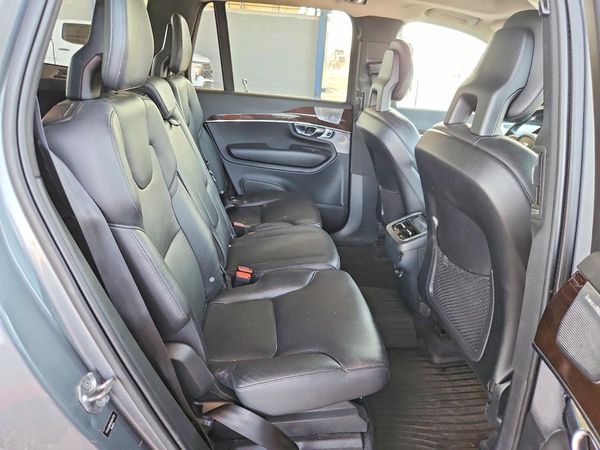 2016 VOLVO XC90