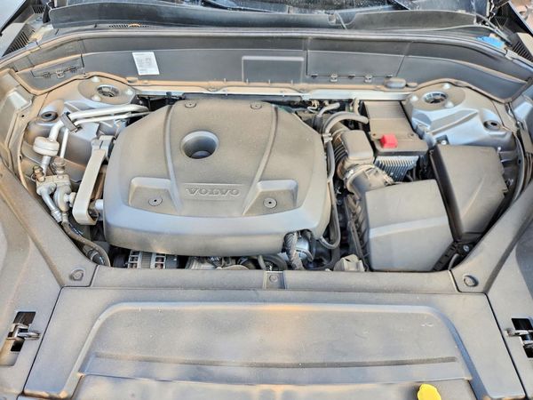 2016 VOLVO XC90