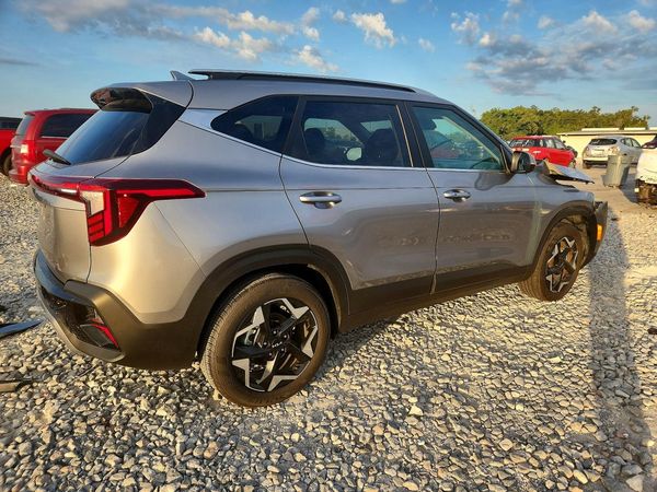 2025 KIA SELTOS EX