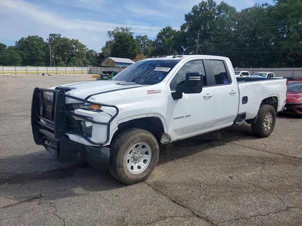 2024 CHEVROLET SILVERADO LT — Front 3/4