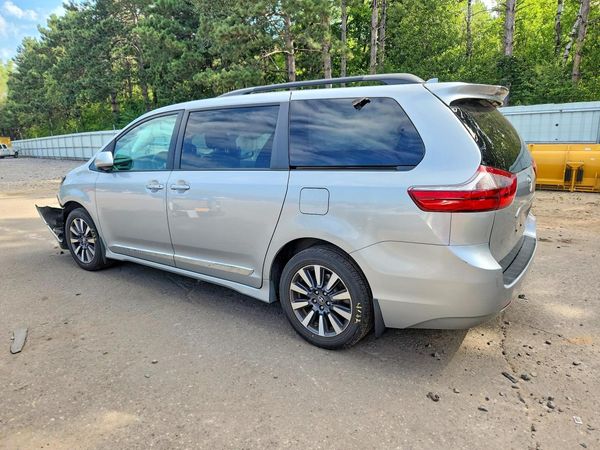 2020 TOYOTA SIENNA E grade