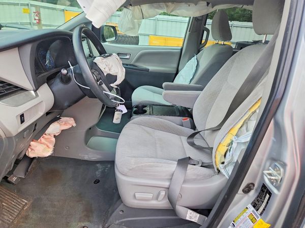 2020 TOYOTA SIENNA E grade