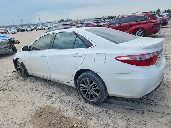 2017 TOYOTA CAMRY