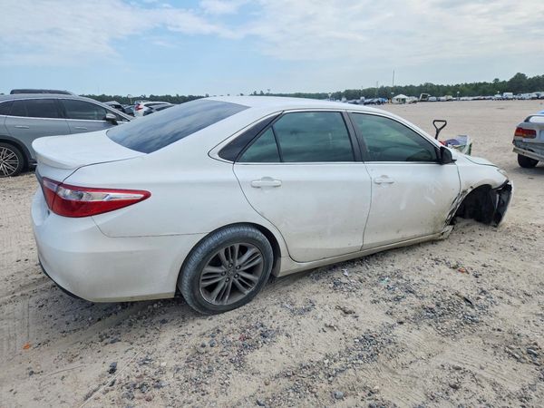 2017 TOYOTA CAMRY