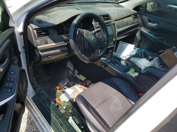 2017 TOYOTA CAMRY