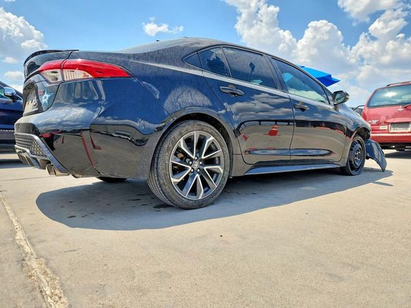 2021 TOYOTA COROLLA