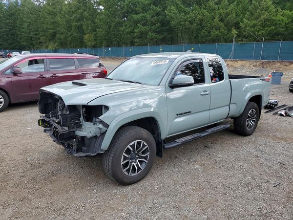 2022 TOYOTA TACOMA SR5