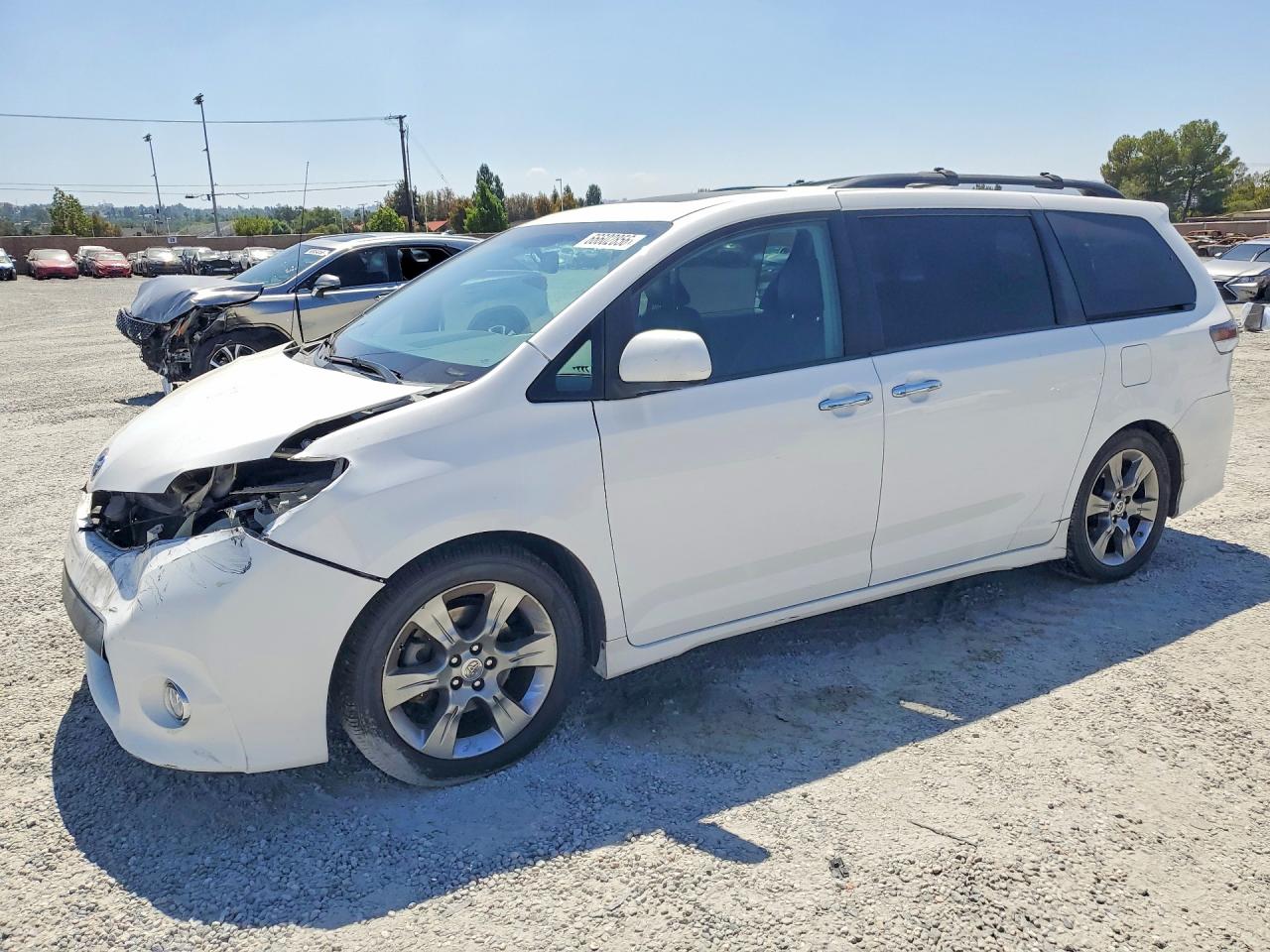 2014 TOYOTA SIENNA