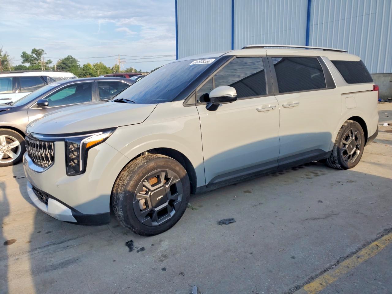 2025 KIA CARNIVAL