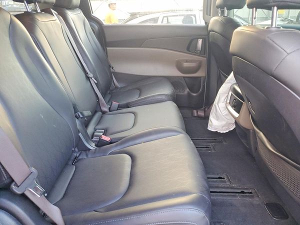 2025 KIA CARNIVAL