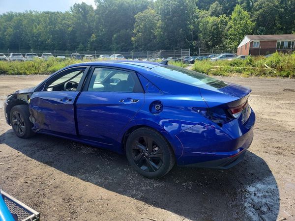 2023 HYUNDAI ELANTRA