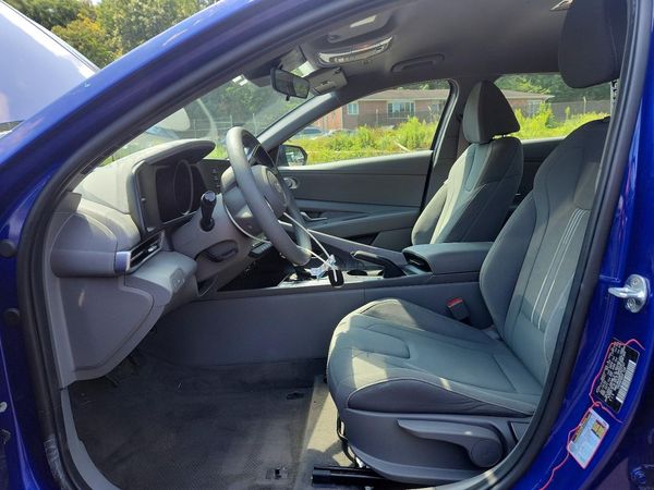 2023 HYUNDAI ELANTRA