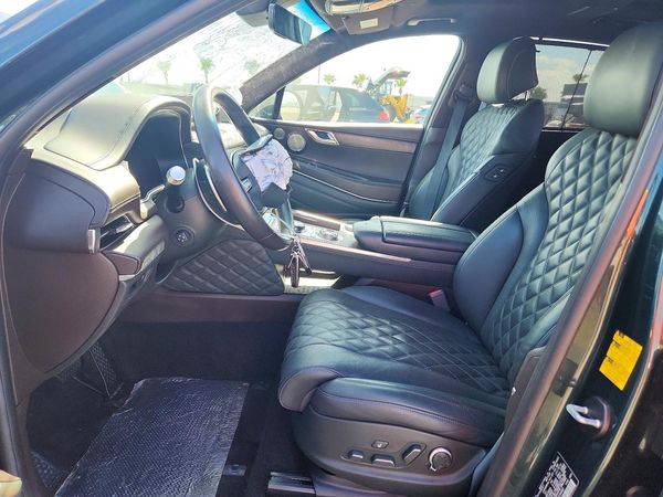 2023 GENESIS GV80