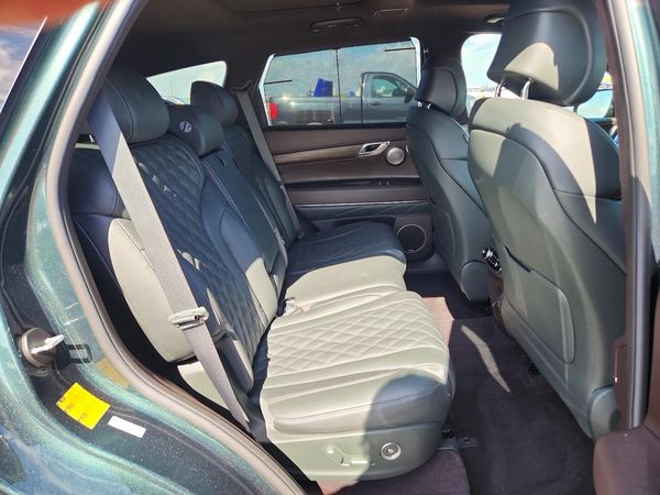 2023 GENESIS GV80