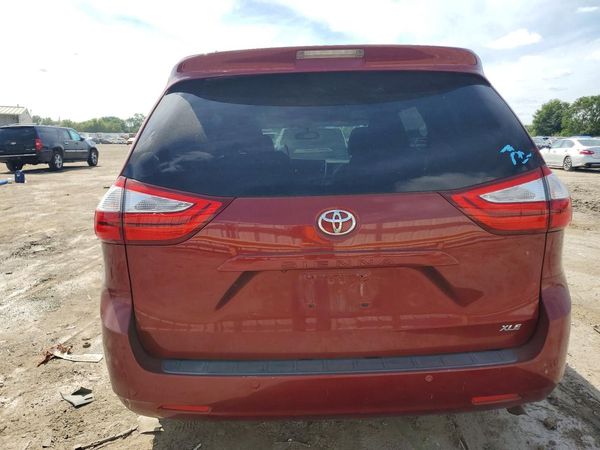 2015 TOYOTA SIENNA — DIRR