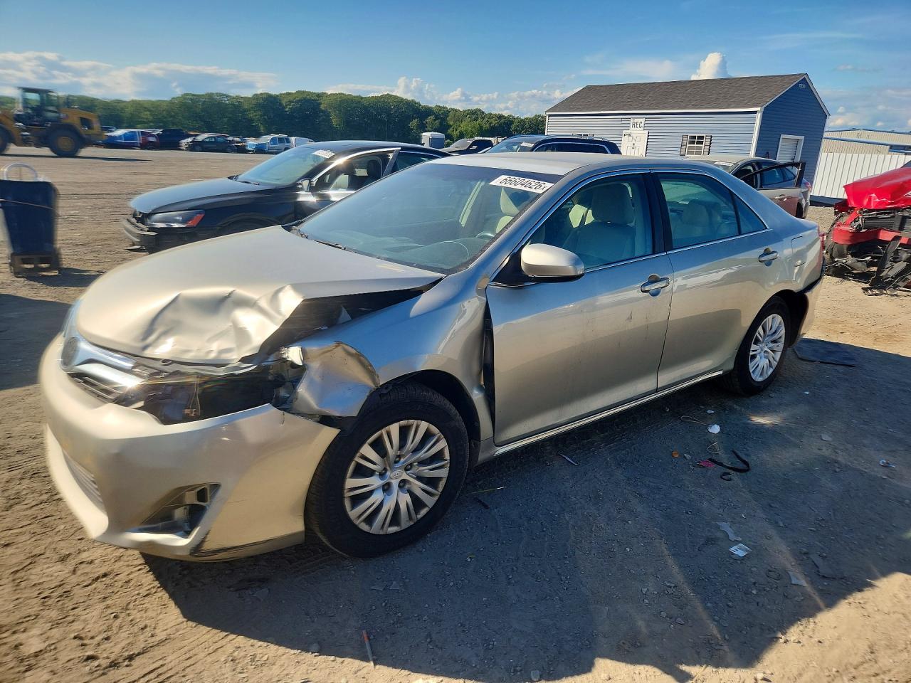 2014 TOYOTA CAMRY