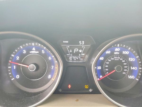 2016 HYUNDAI ELANTRA