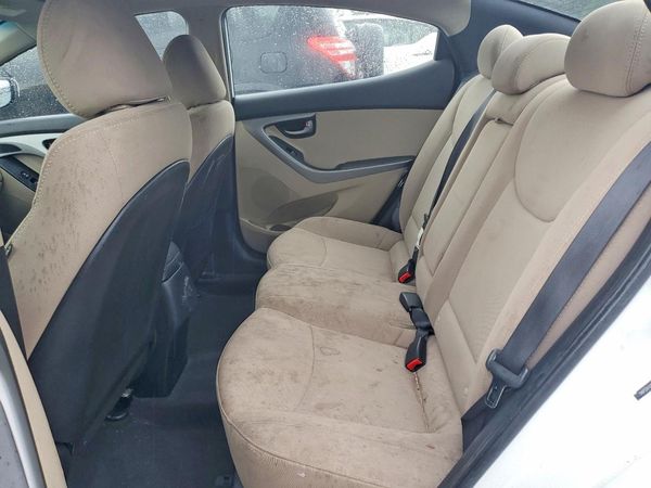 2016 HYUNDAI ELANTRA