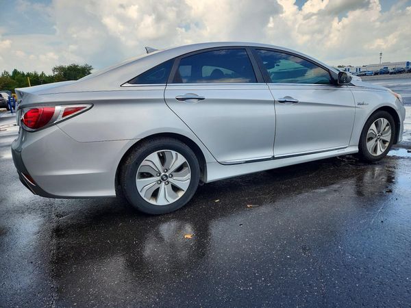 2013 HYUNDAI SONATA Hybrid / Hybrid Limited