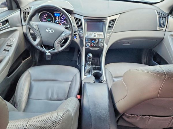 2013 HYUNDAI SONATA Hybrid / Hybrid Limited