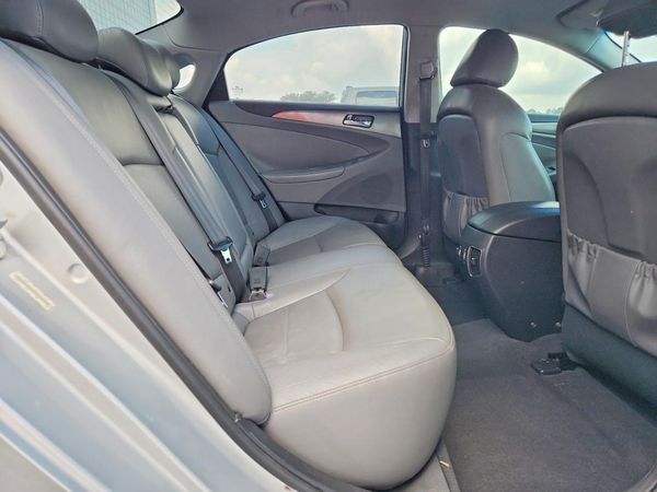 2013 HYUNDAI SONATA Hybrid / Hybrid Limited