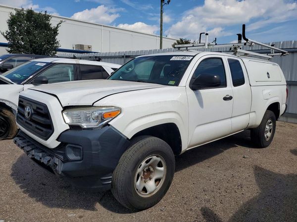 2017 TOYOTA TACOMA