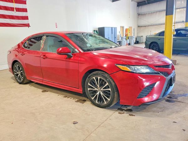 2019 TOYOTA CAMRY L/LE/SE/XLE — Passenger 3/4