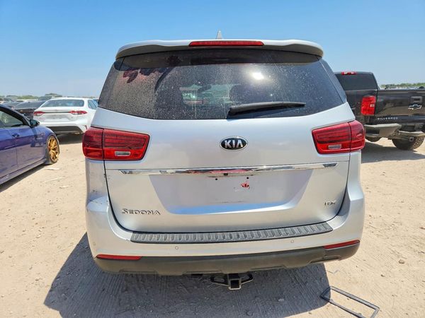 2019 KIA SEDONA