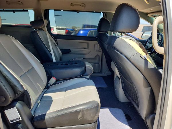2019 KIA SEDONA