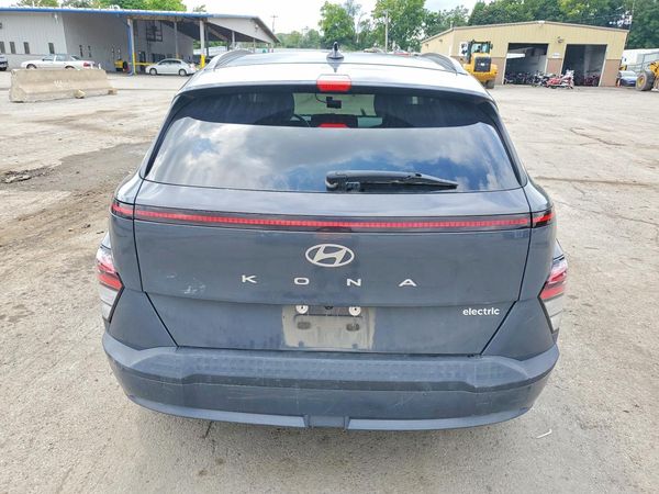 2025 GENESIS GV70